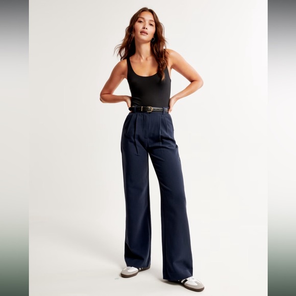 A&F Sloane Tailored Wide Leg Pant in Navy - Picture 1 of 12
